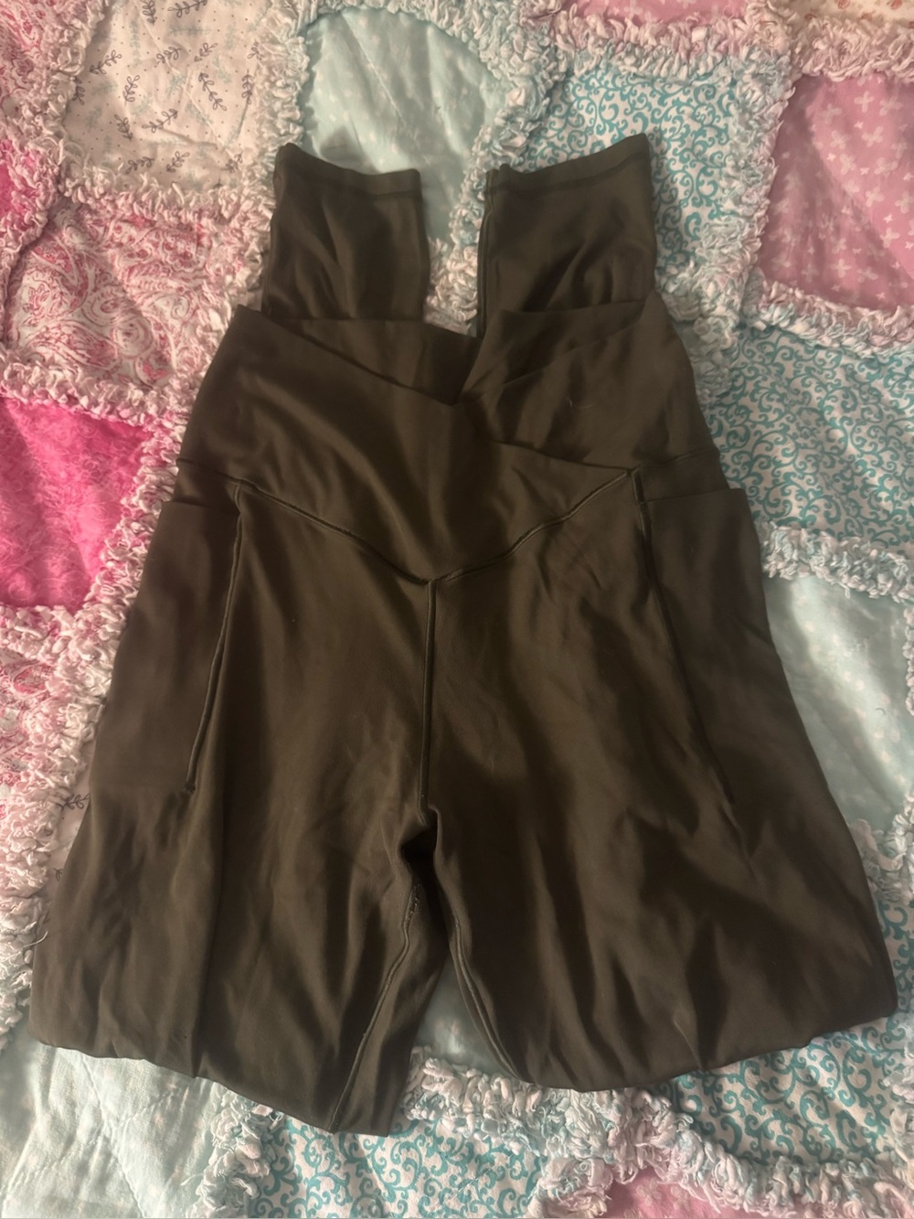 aerie Olive Green High-Rise leggings with pockets